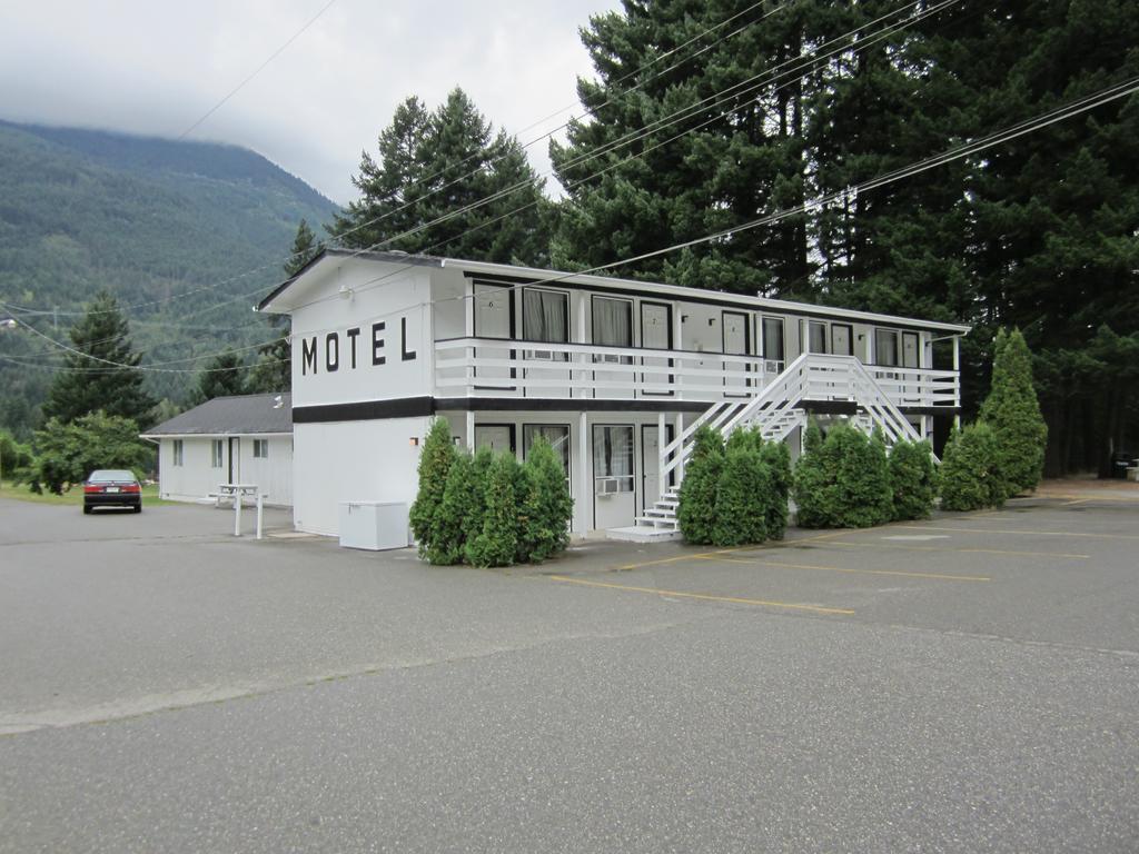 The Mighty Fraser Motel Boston Bar Bagian luar foto